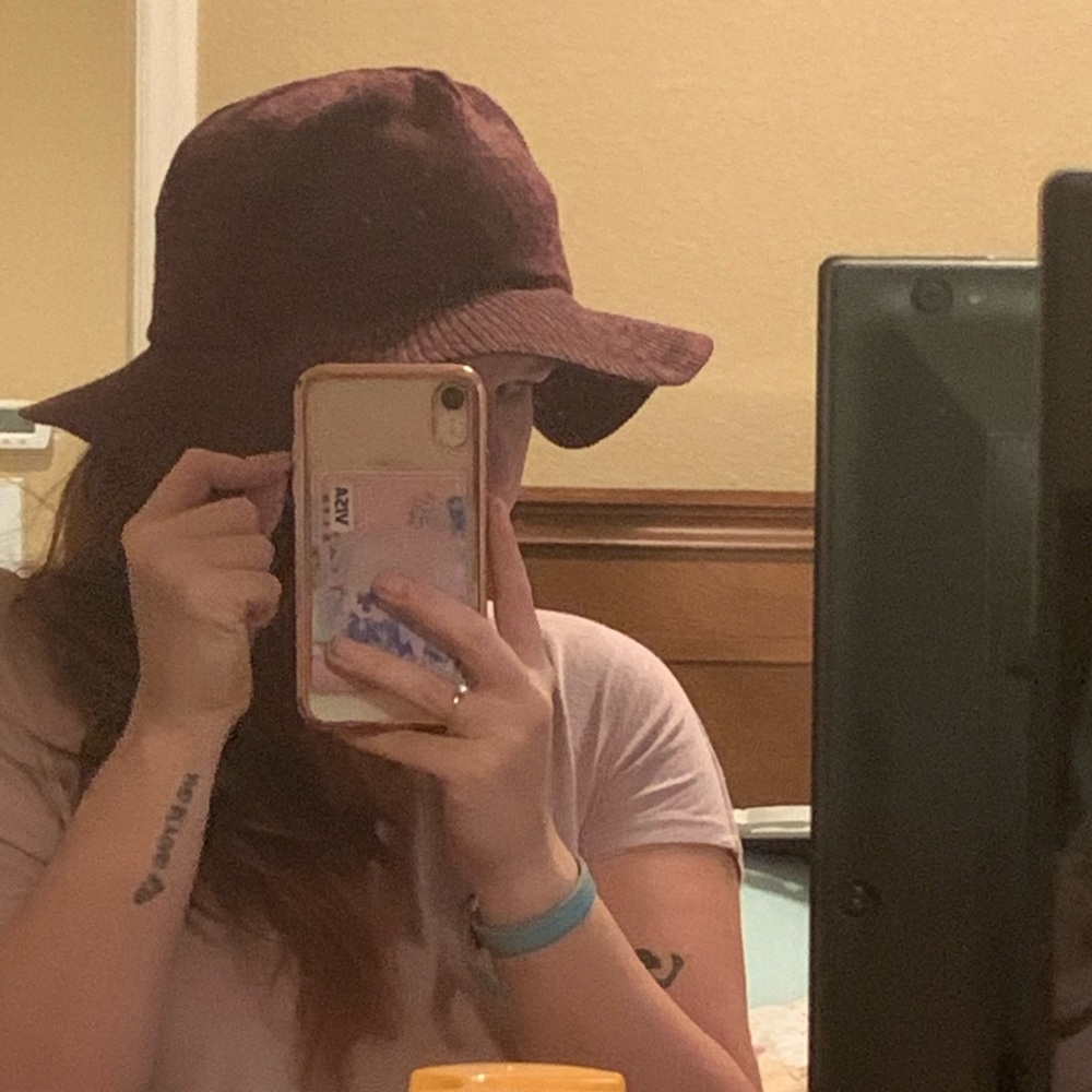 Hat - Picture 3 of 3